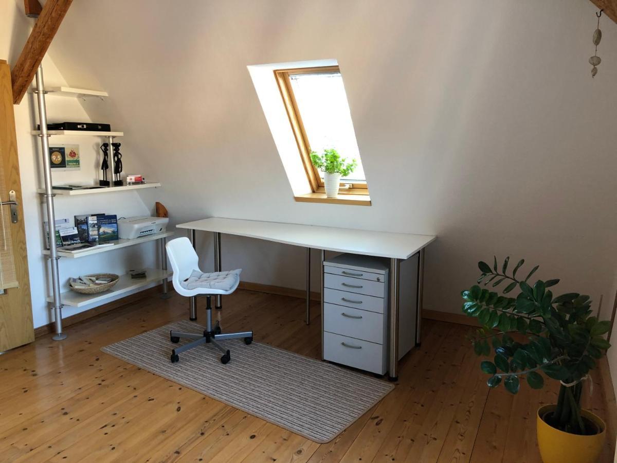 Attraktives 2-Zimmer-Apartment Mit Ausblick Jena Eksteriør bilde